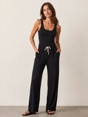 Vuori Pose Scoop Jumpsuit Black Size L NWOT Wide Leg Athleisure Quiet Luxury